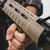 MAGPUL MOE SL Hand Guard Carbine-Length FDE